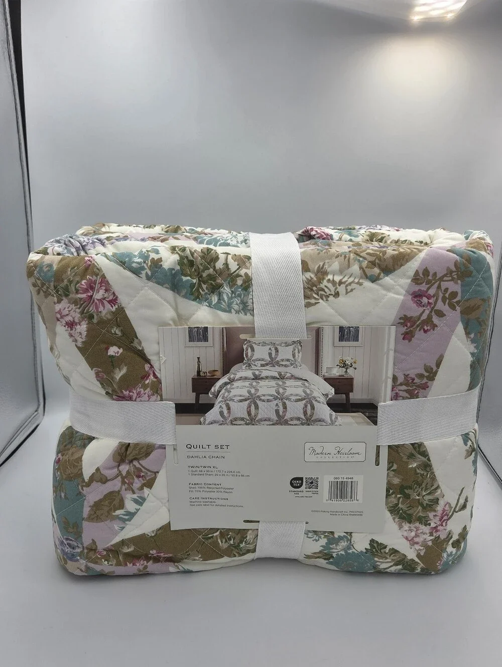 Modern Heirloom Floral Double Ring Quilt Set Twin/Twin XL Nwt
